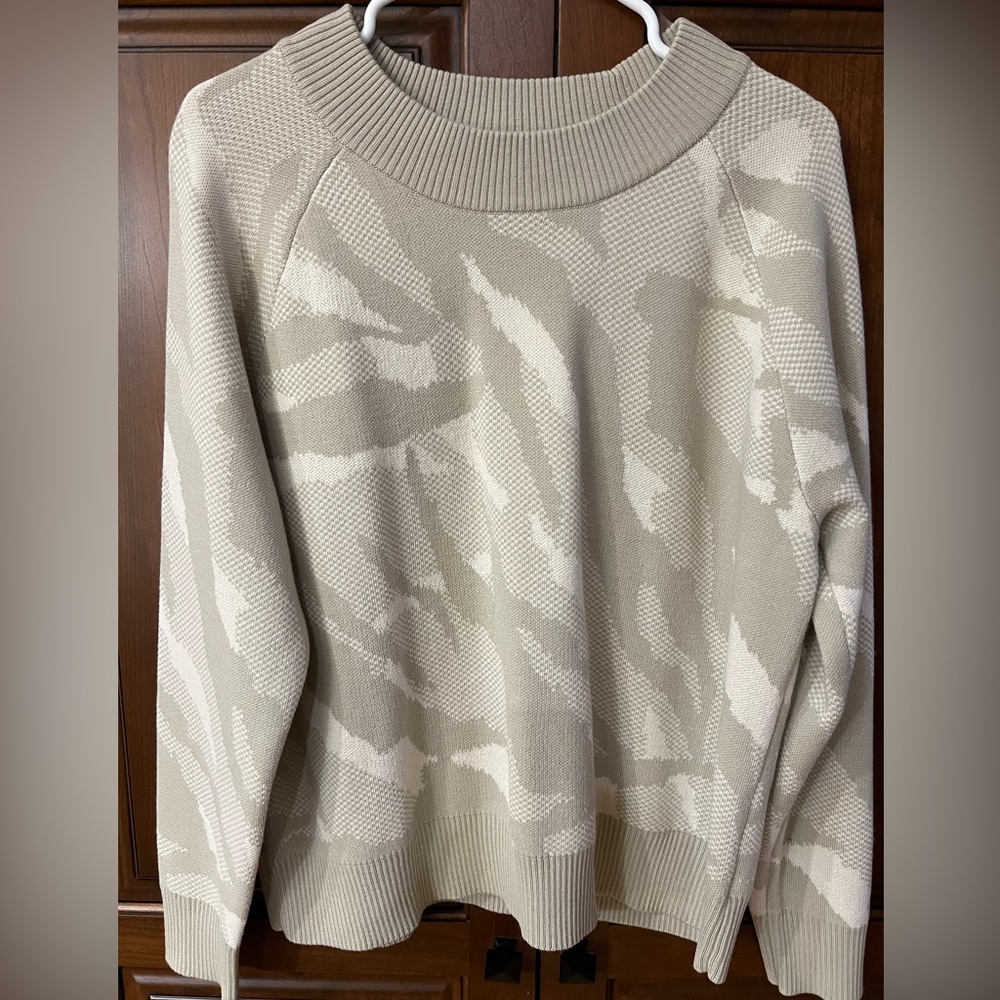 Athleta sweater